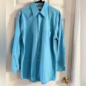 Van Heusen Light Blue Dress Shirt Size L 16 32/33